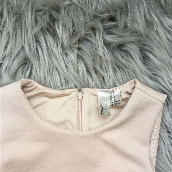 Cream Body-Con Dress - Picture 3 of 5